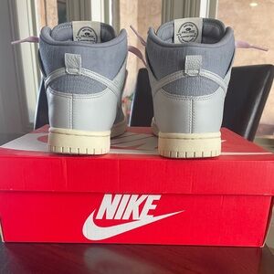 Nike Dunk HI Retro PRM Gray with pink laces, 2022